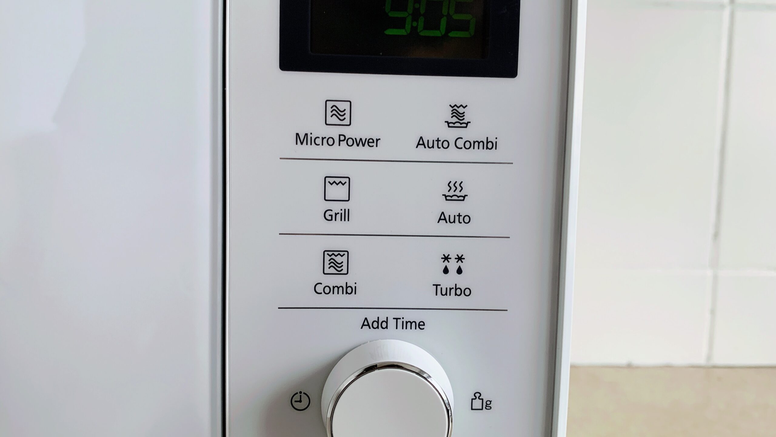 Kuchenka mikrofalowa Panasonic NN-GD34HW Fot. Magda Pilarczyk